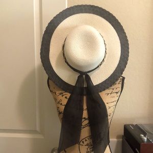 Women’s Wide Brimmed Straw Hat Black & Natural W/Chiffon Tie & Gold Metal Accent